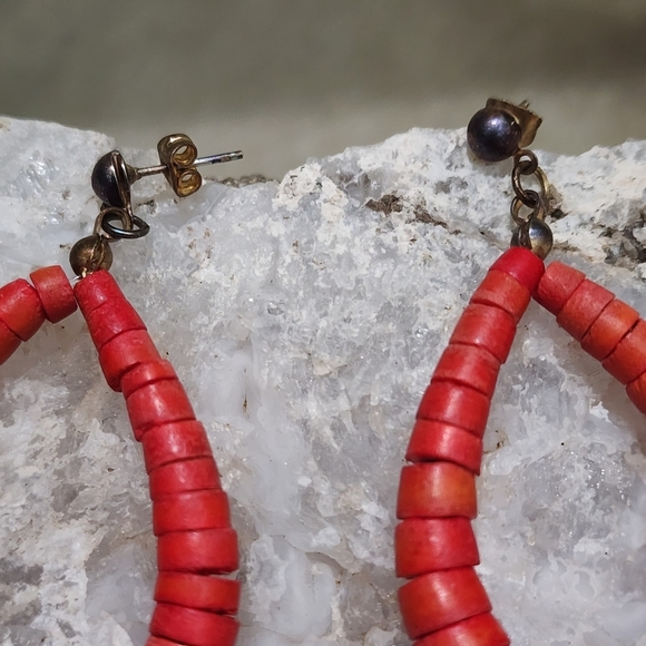 Vintage Red Beaded Earrings - Picture 4 of 5